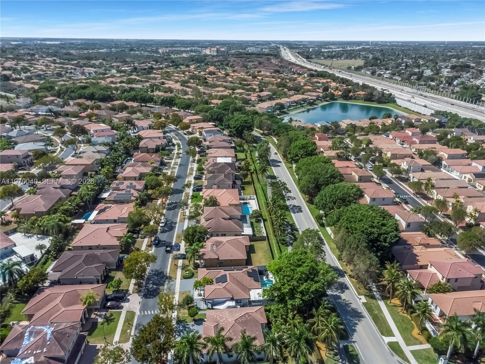 FLORIDIAN BAY ESTATES - Residential