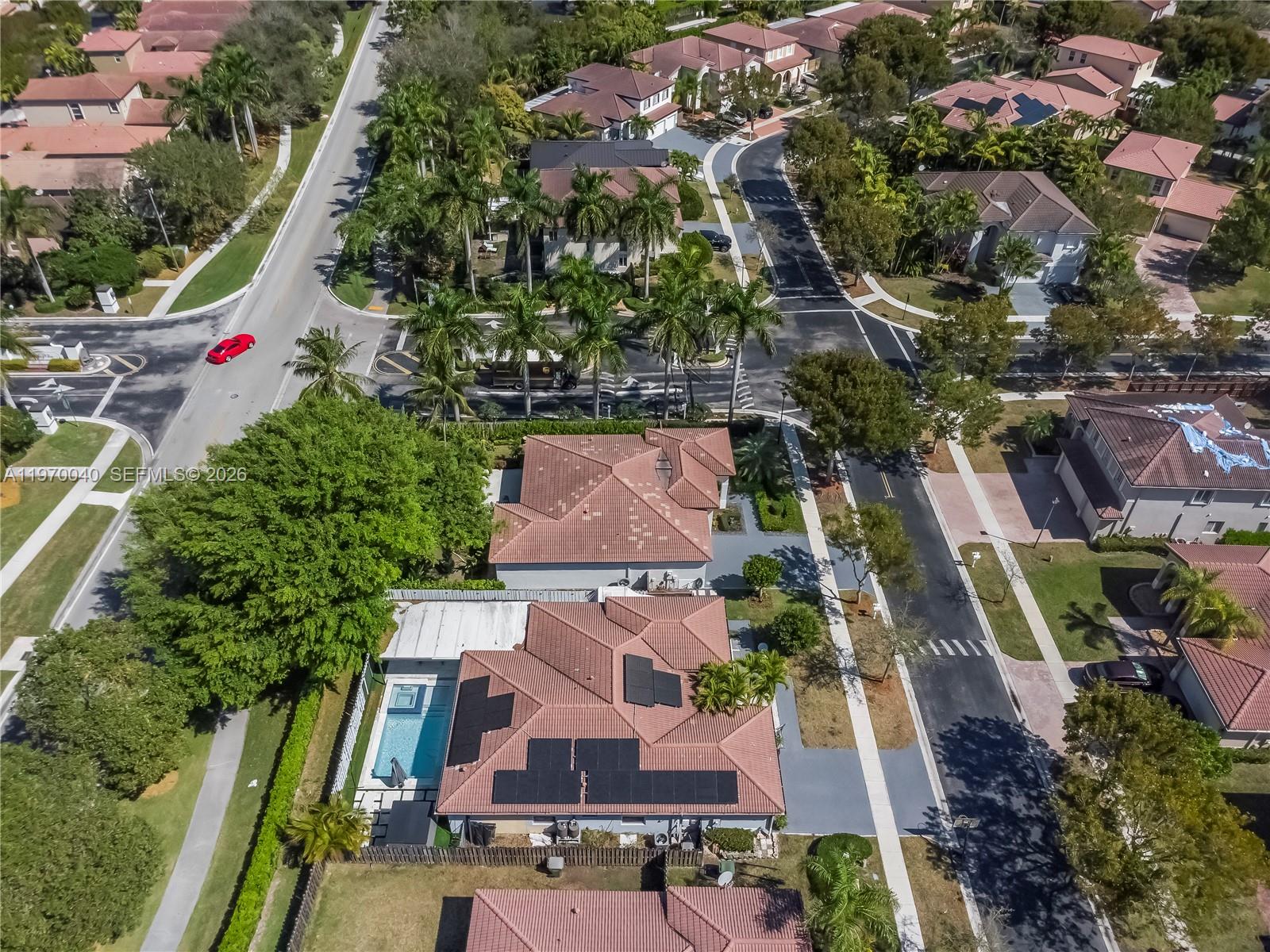FLORIDIAN BAY ESTATES - Residential
