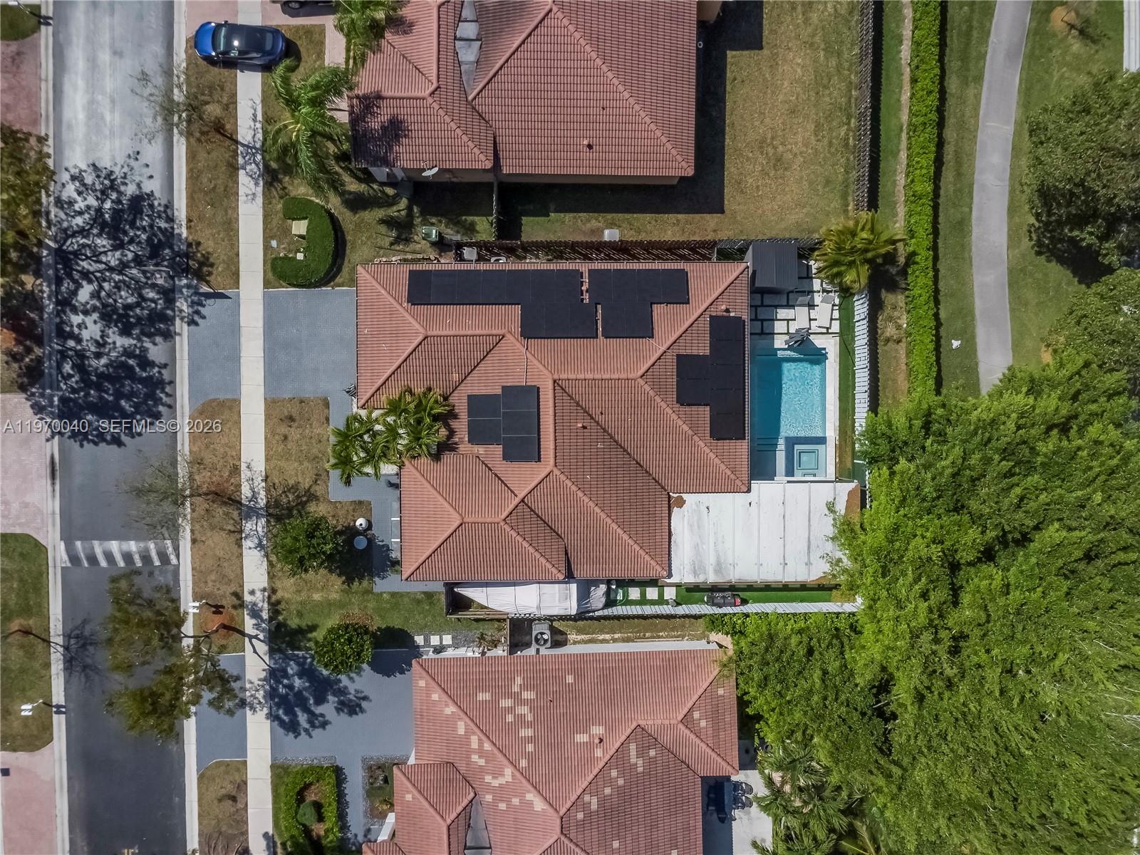 FLORIDIAN BAY ESTATES - Residential