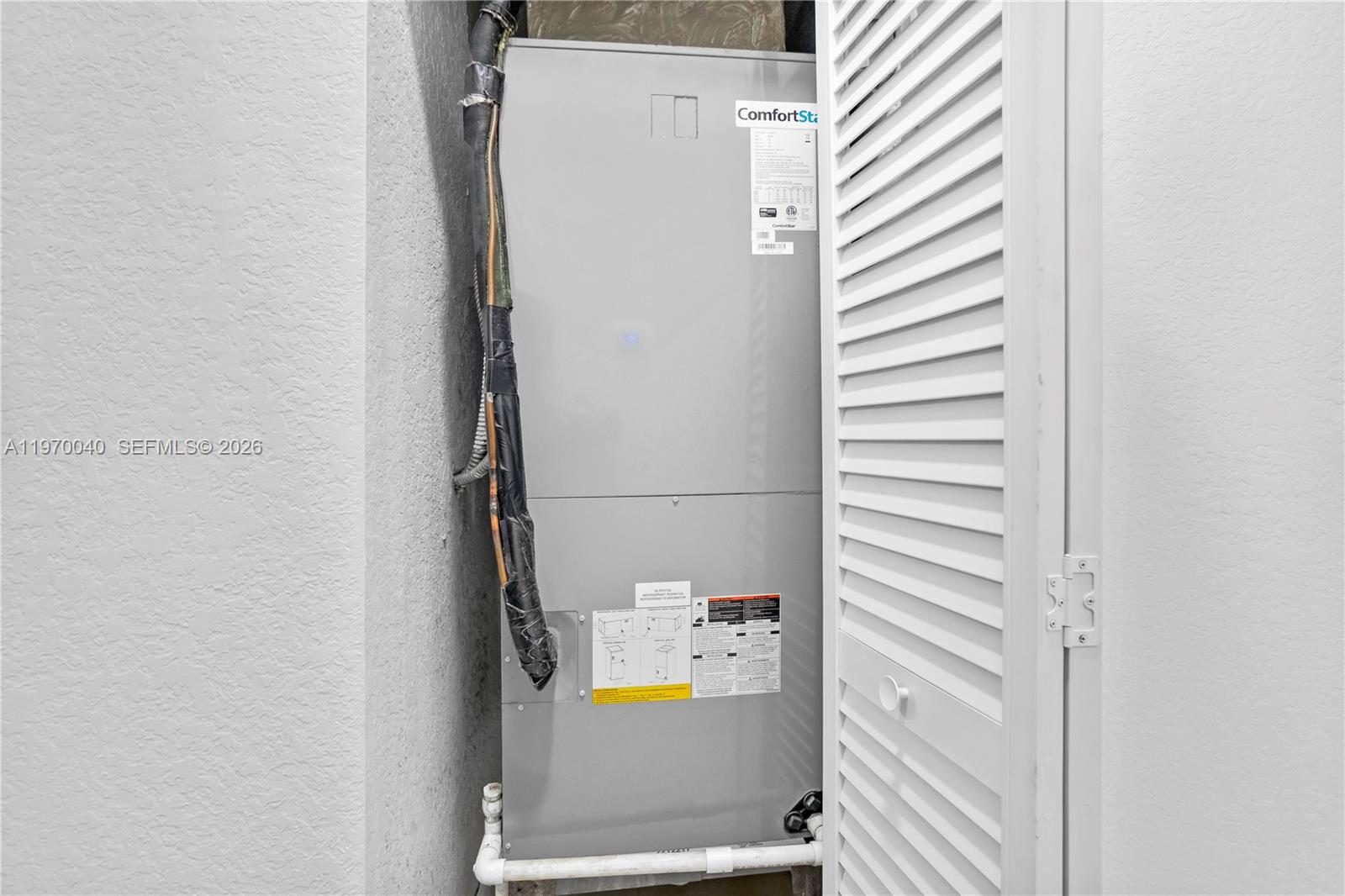 FLORIDIAN BAY ESTATES - Residential