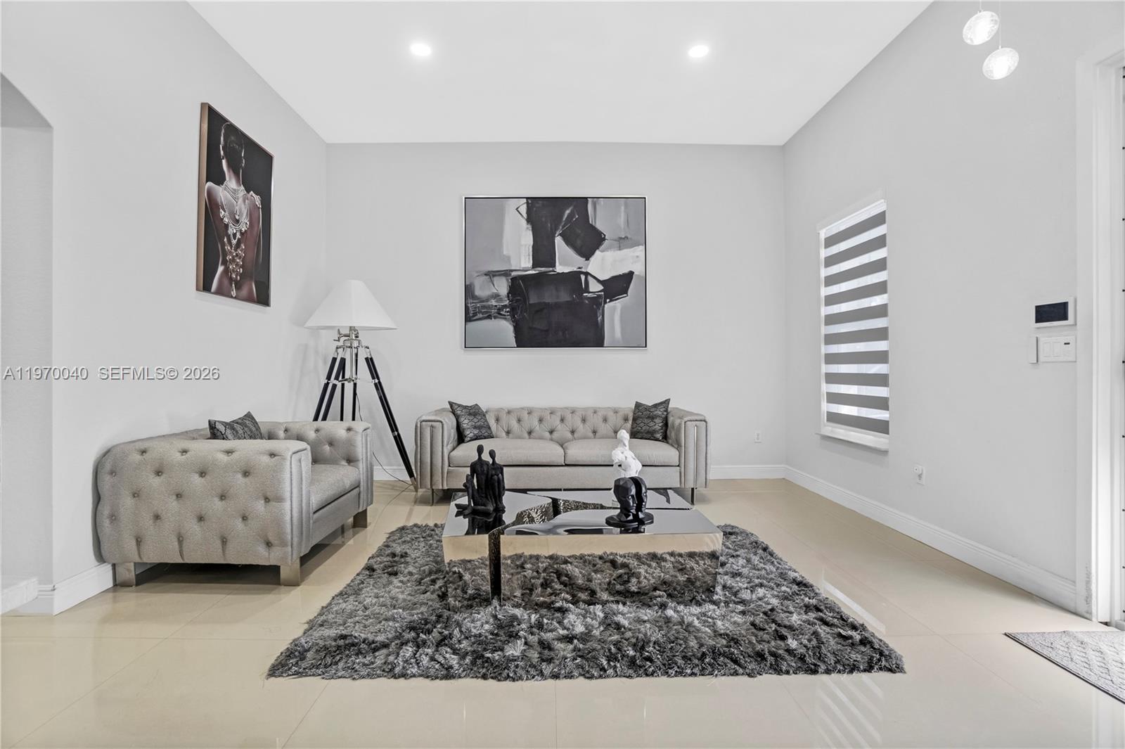 FLORIDIAN BAY ESTATES - Residential