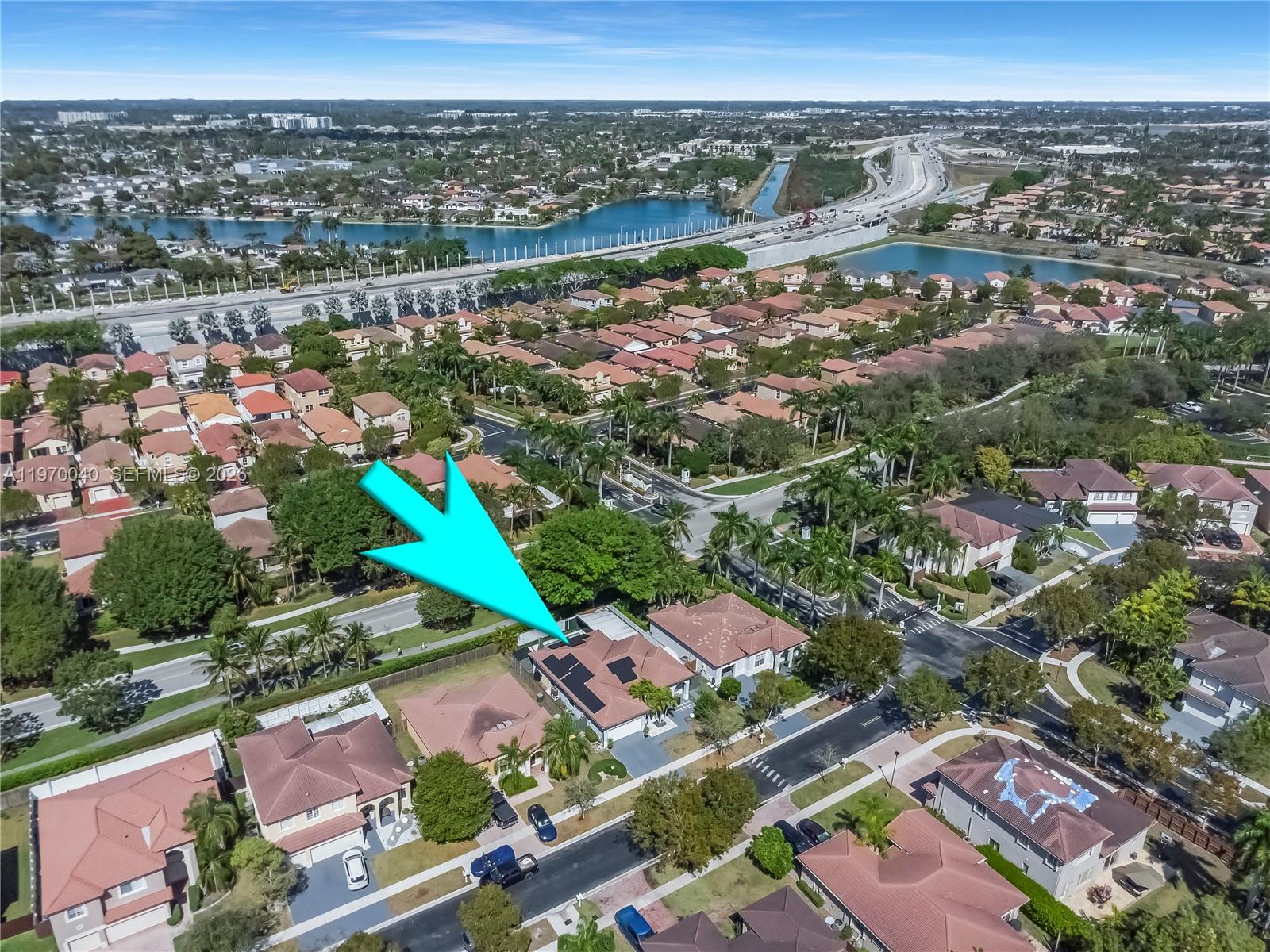 FLORIDIAN BAY ESTATES - Residential