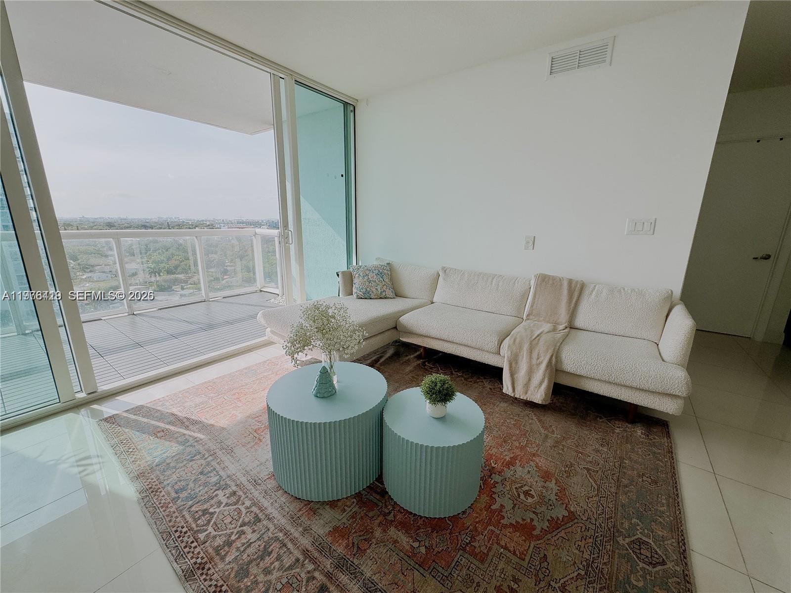 TERRAZAS RIVERPARK VILLAG - Residential Lease