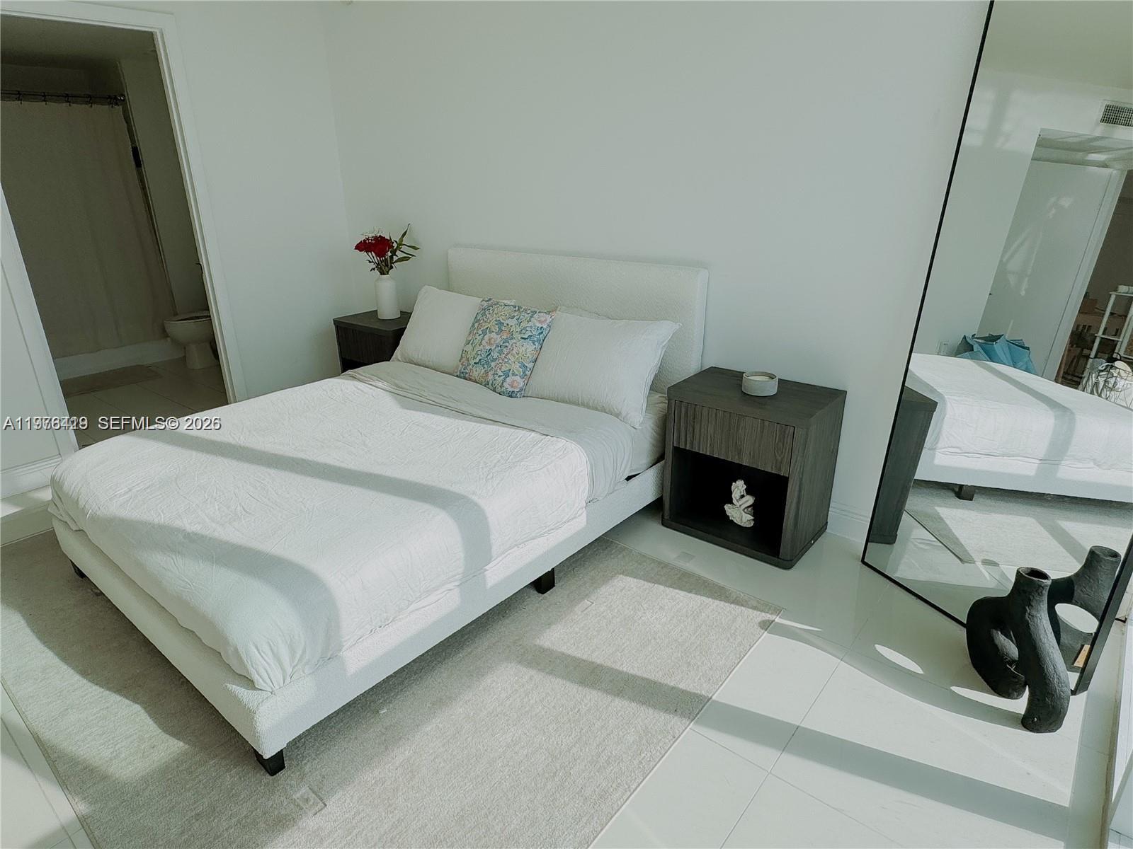 TERRAZAS RIVERPARK VILLAG - Residential Lease