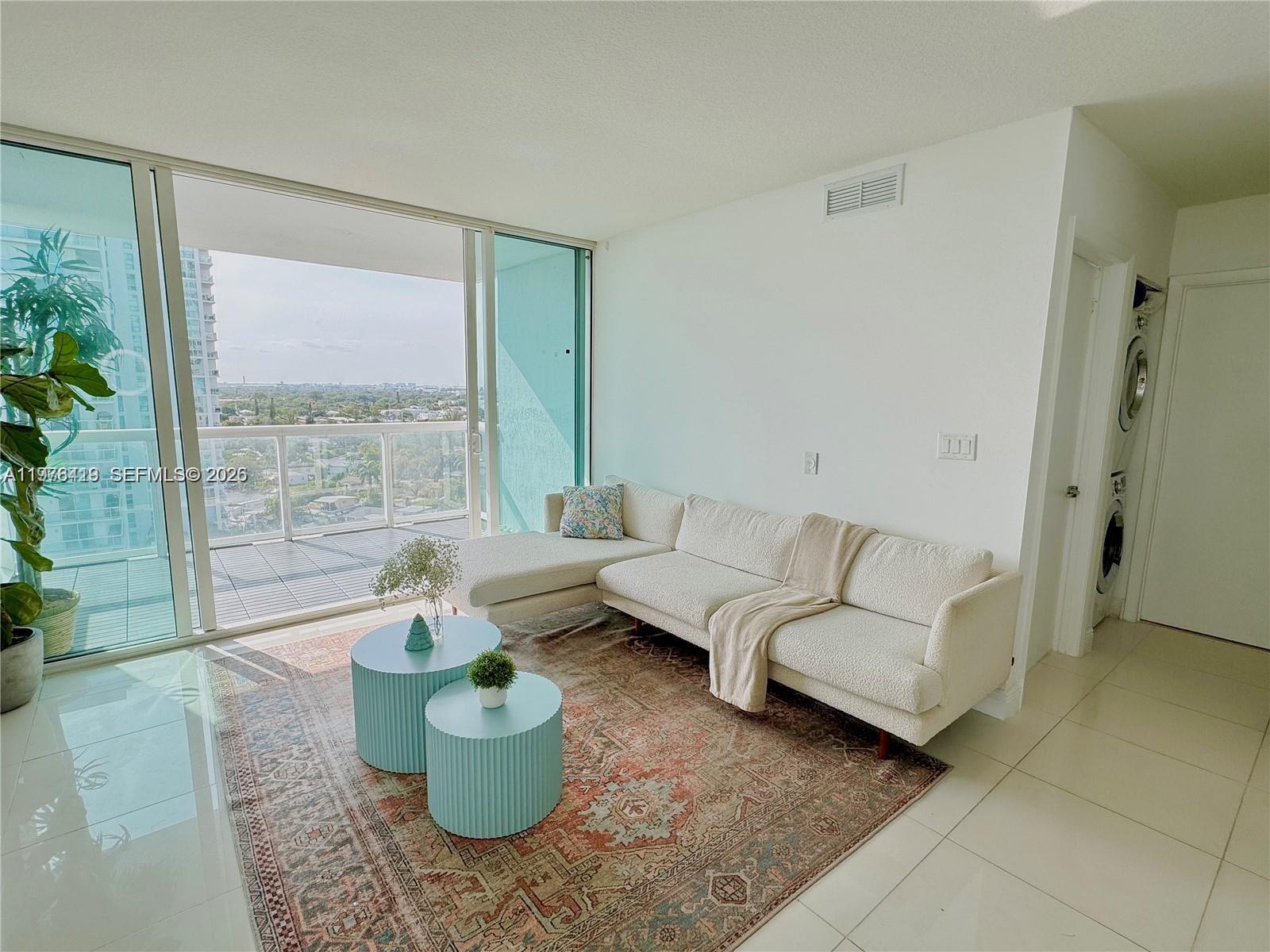 TERRAZAS RIVERPARK VILLAG - Residential Lease