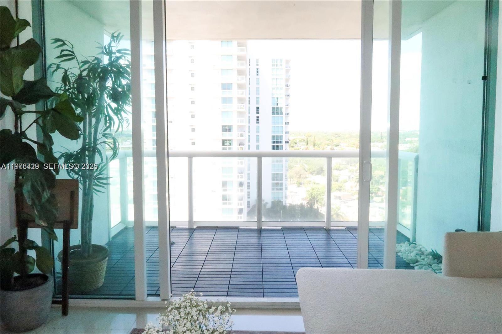 TERRAZAS RIVERPARK VILLAG - Residential Lease