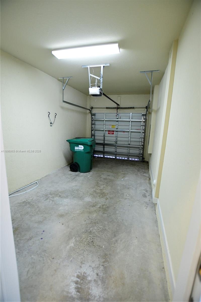 SILVER PALM EAST SECTION - Residential