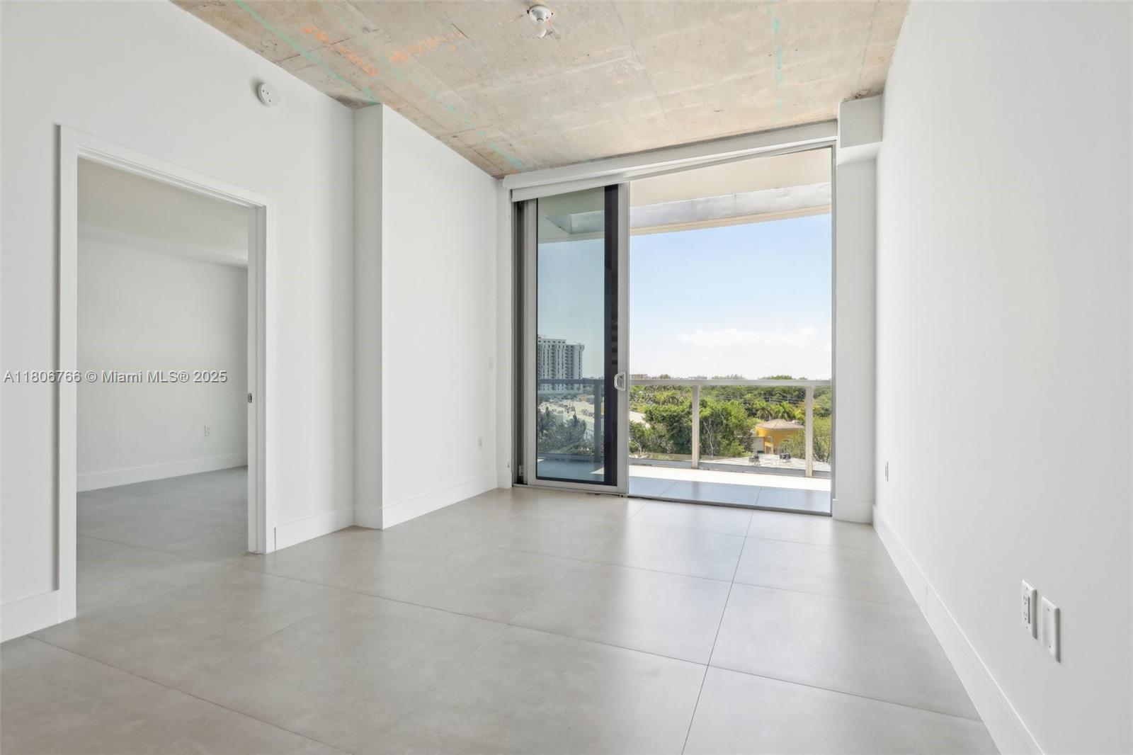 THE HIGHLANDS CONDO - Residential Lease