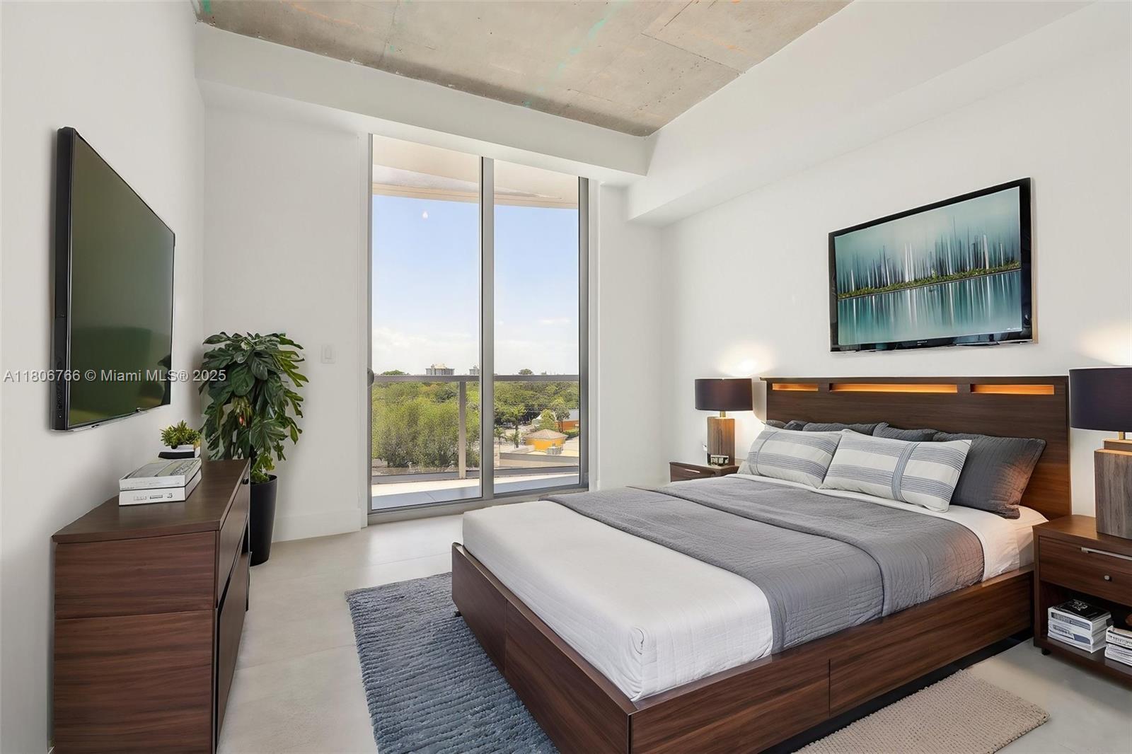 THE HIGHLANDS CONDO - Residential Lease
