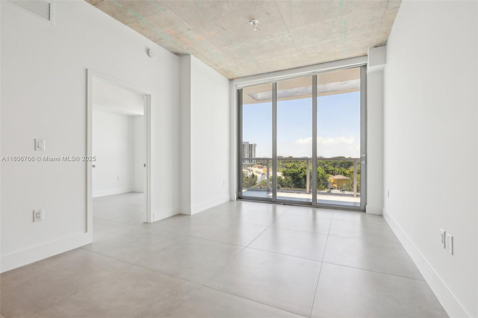 THE HIGHLANDS CONDO - Residential Lease