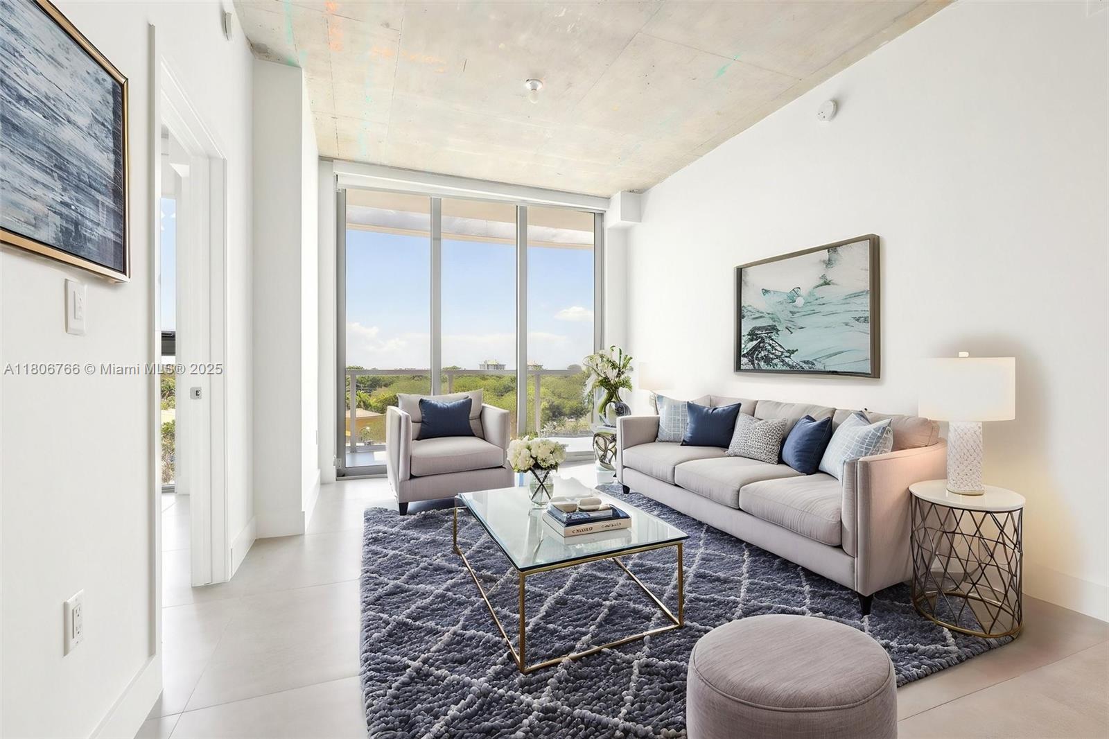 THE HIGHLANDS CONDO - Residential Lease