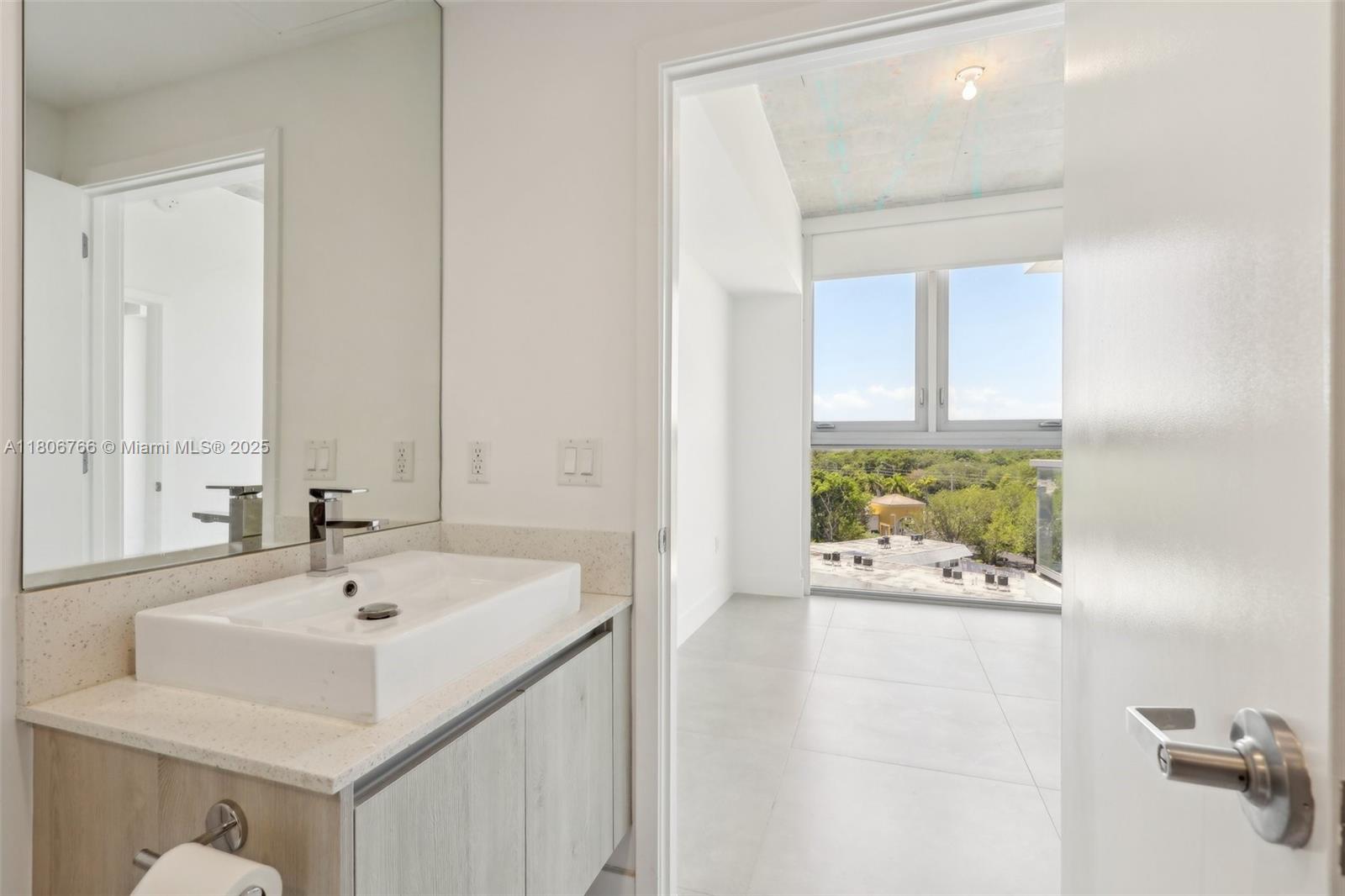 THE HIGHLANDS CONDO - Residential Lease