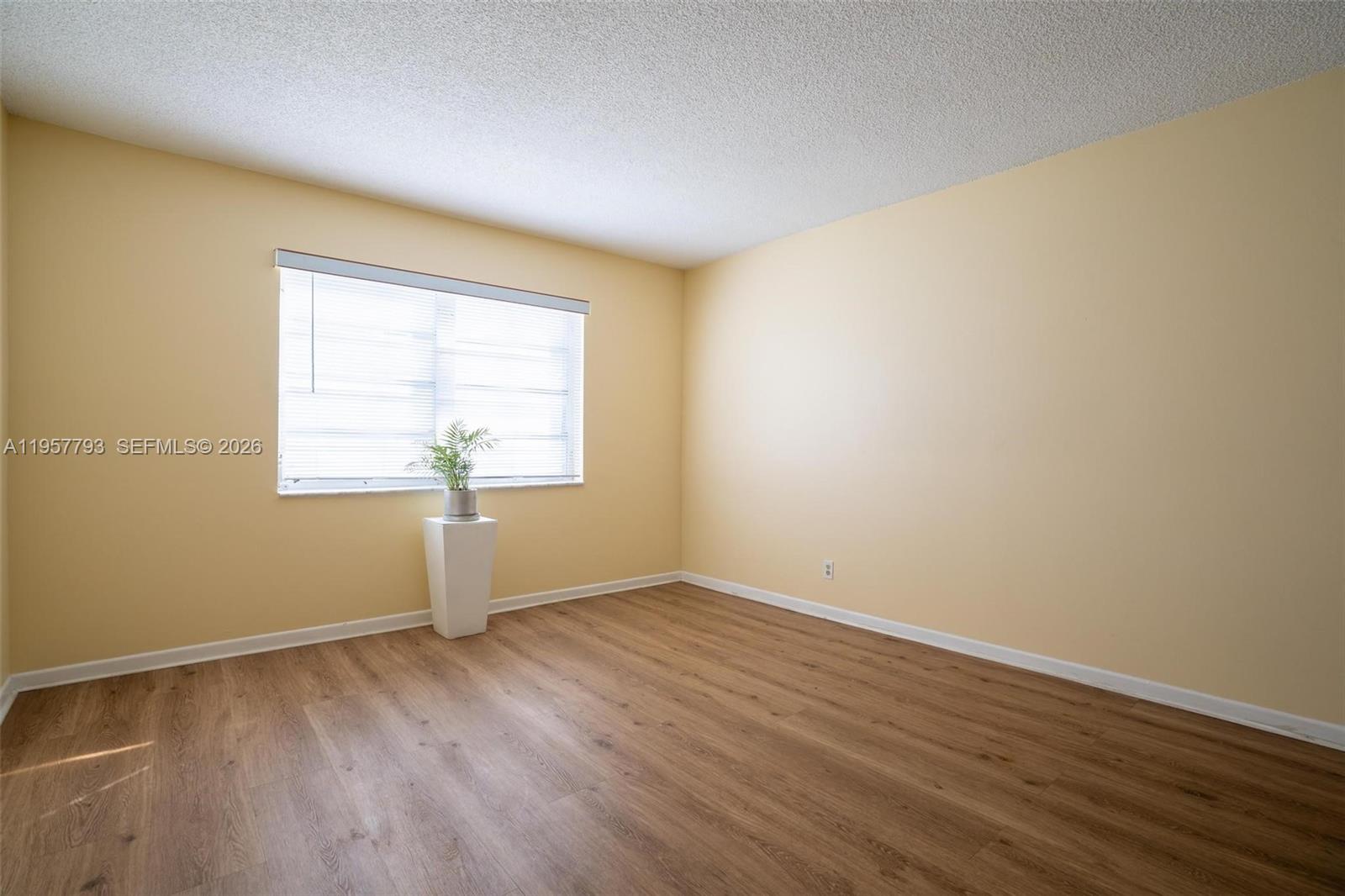 ASHBURY HOUSE - Residential