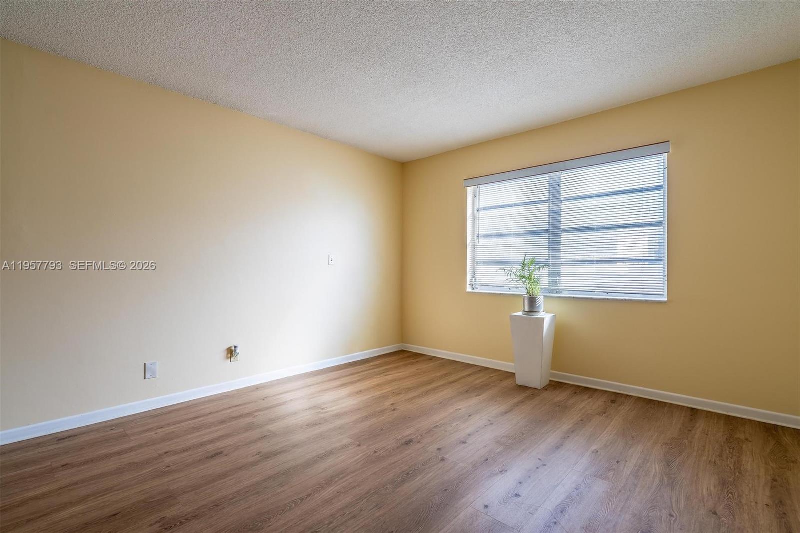 ASHBURY HOUSE - Residential