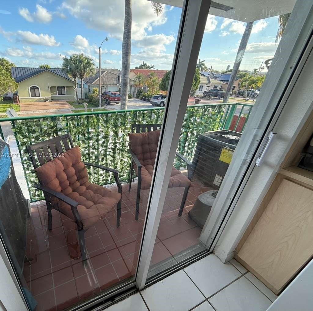 READY VILLAS CONDO - Residential Lease