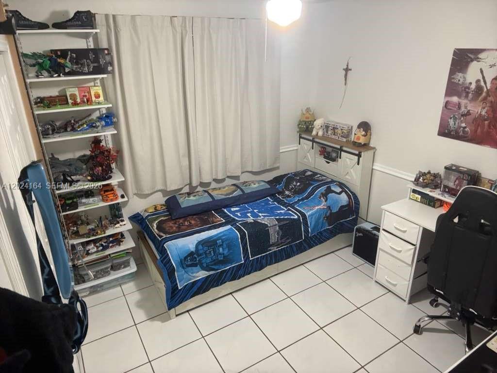 READY VILLAS CONDO - Residential Lease