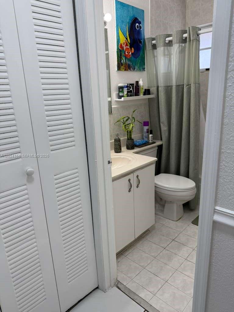 READY VILLAS CONDO - Residential Lease