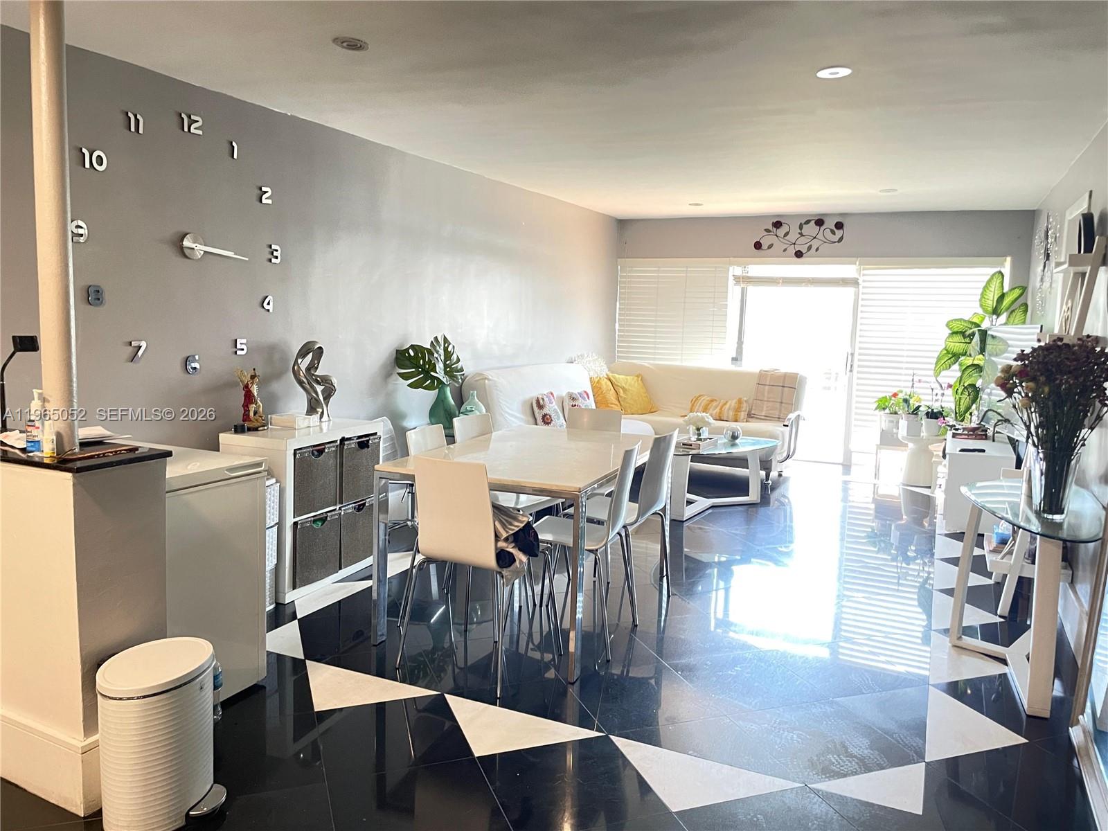 3944 NE 167th St 106