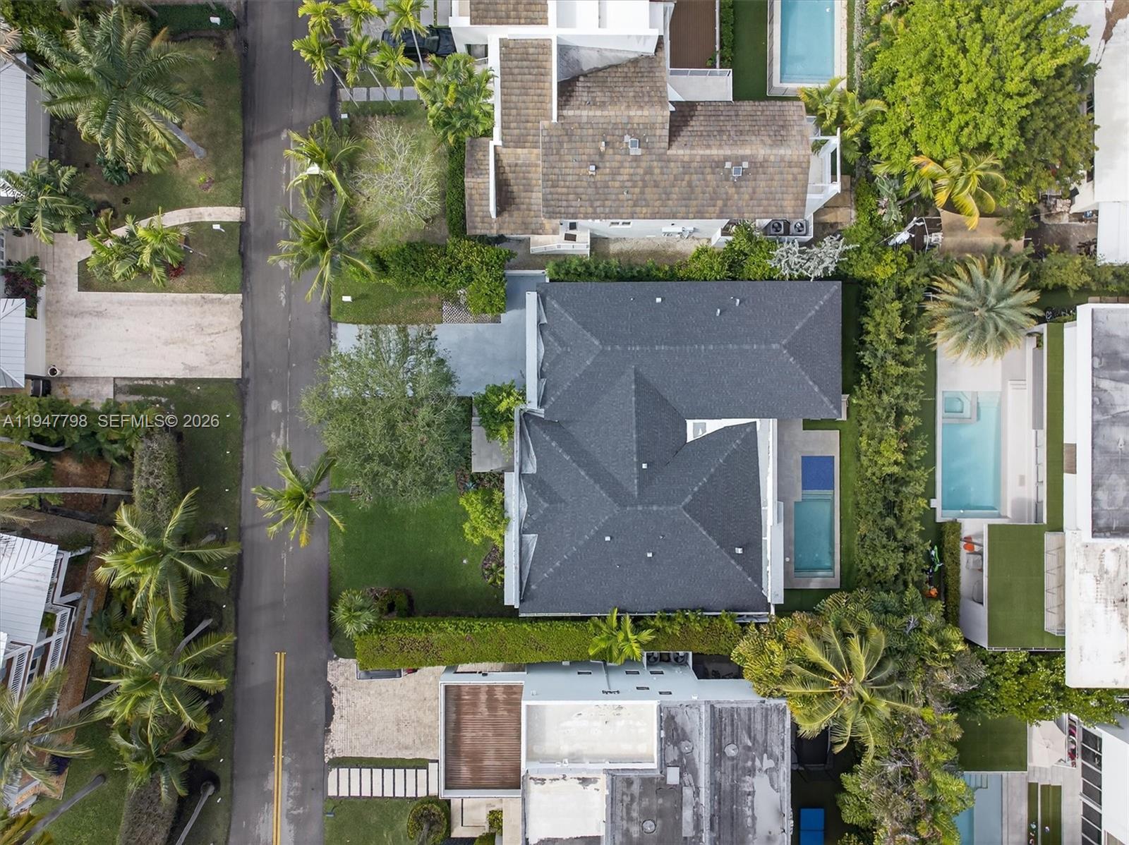 TROPICAL ISLE HOMES SUB 3 - Residential