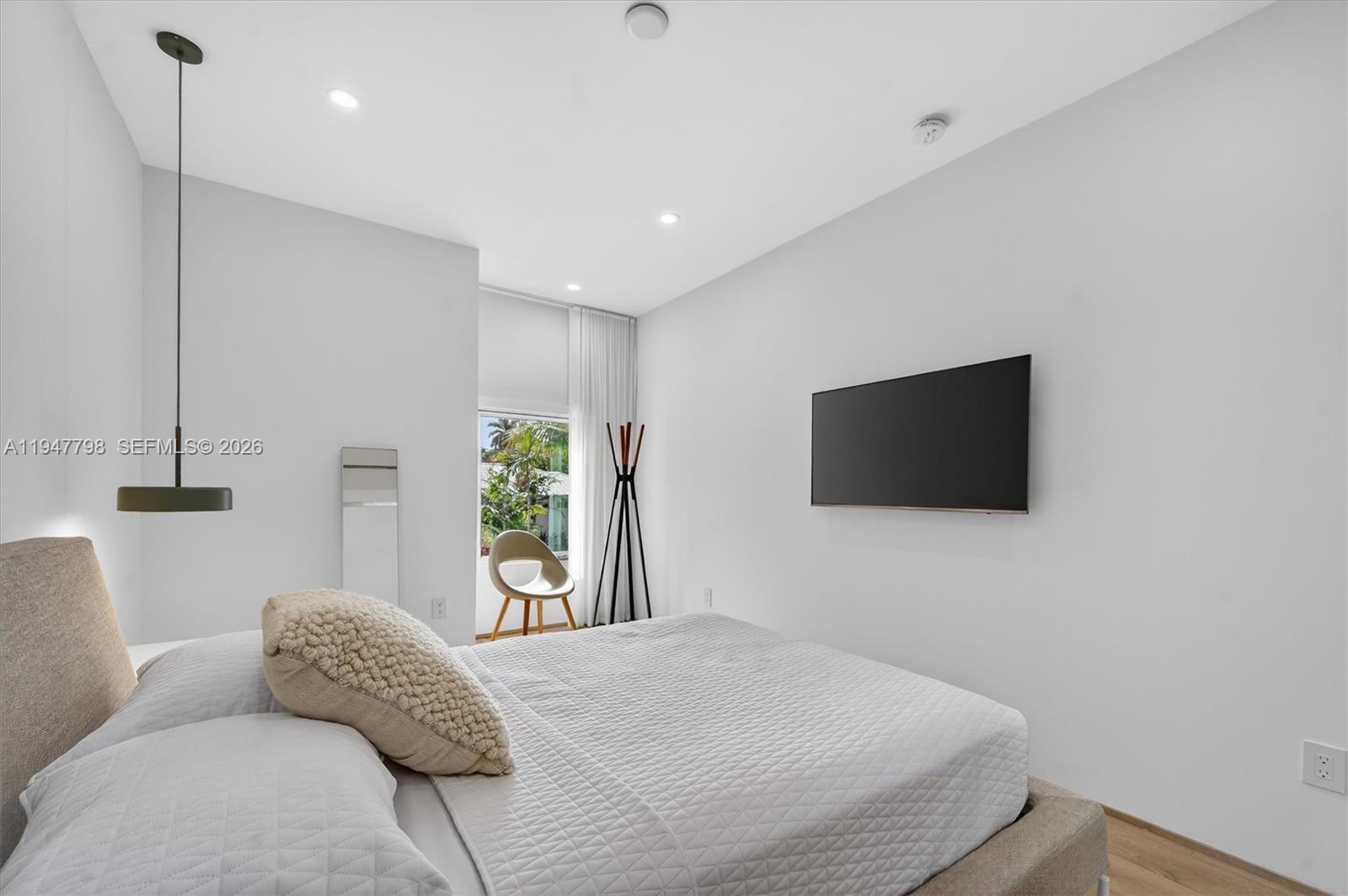 TROPICAL ISLE HOMES SUB 3 - Residential