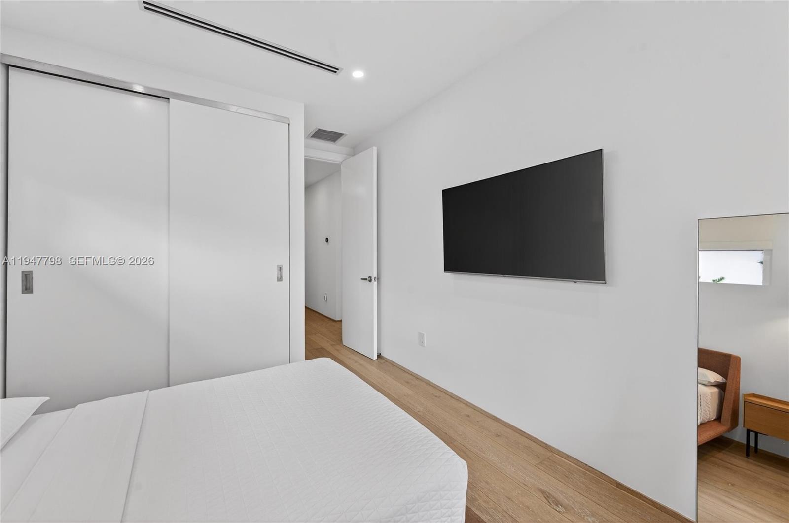 TROPICAL ISLE HOMES SUB 3 - Residential