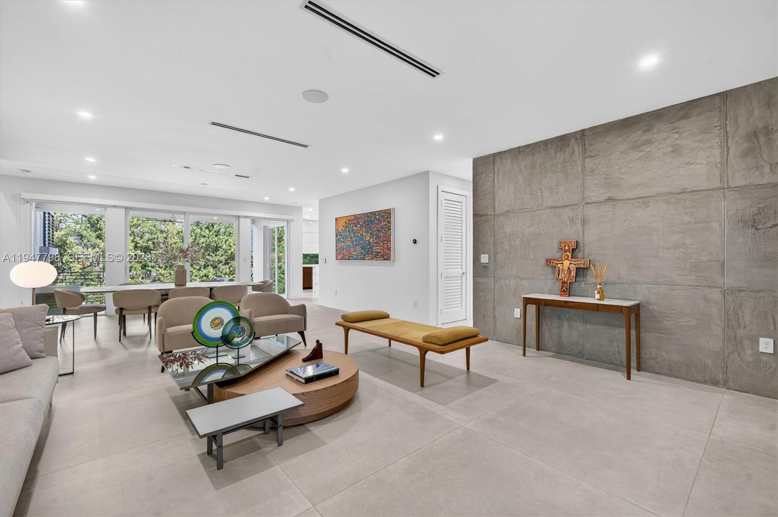 TROPICAL ISLE HOMES SUB 3 - Residential