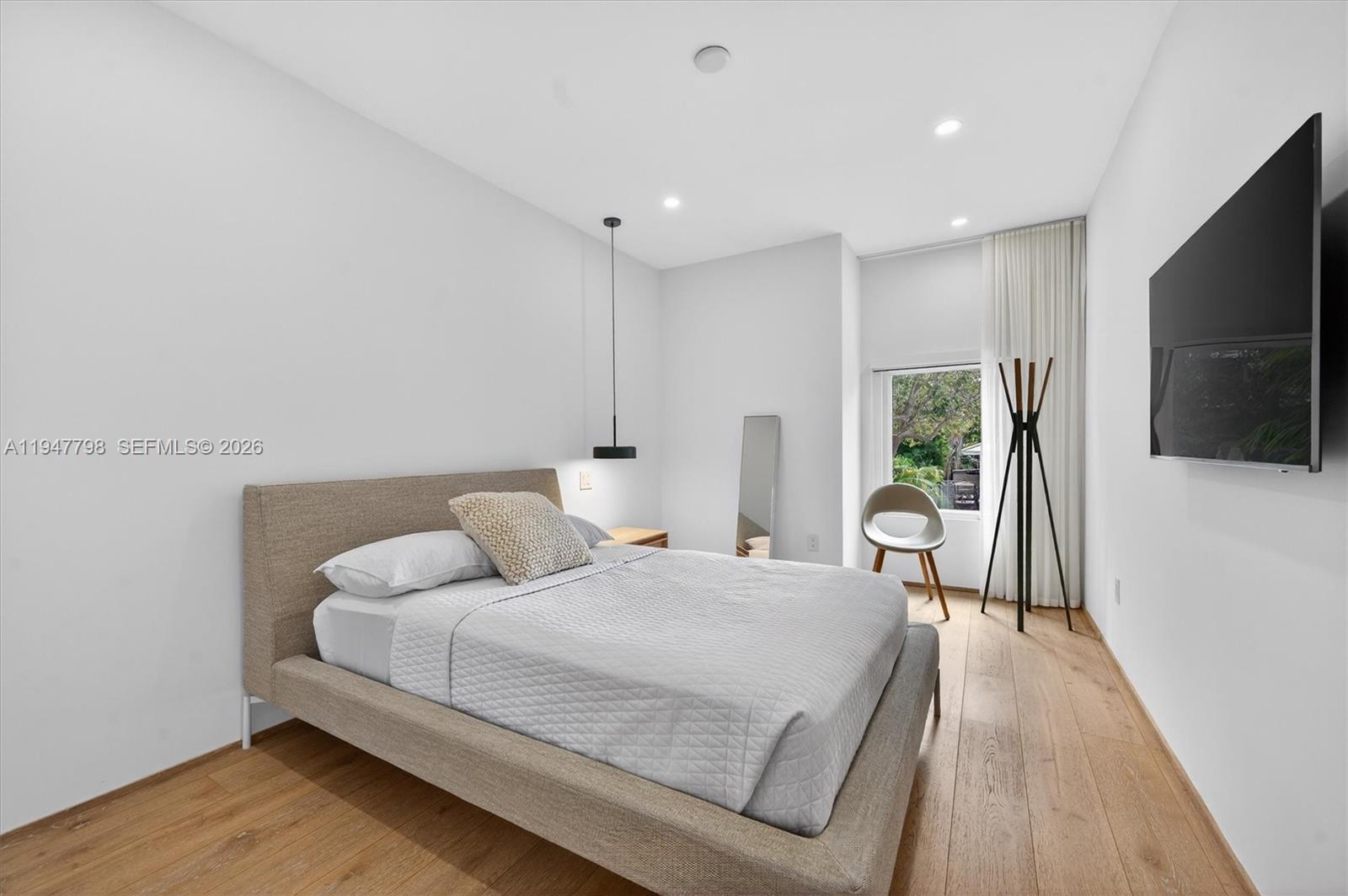 TROPICAL ISLE HOMES SUB 3 - Residential