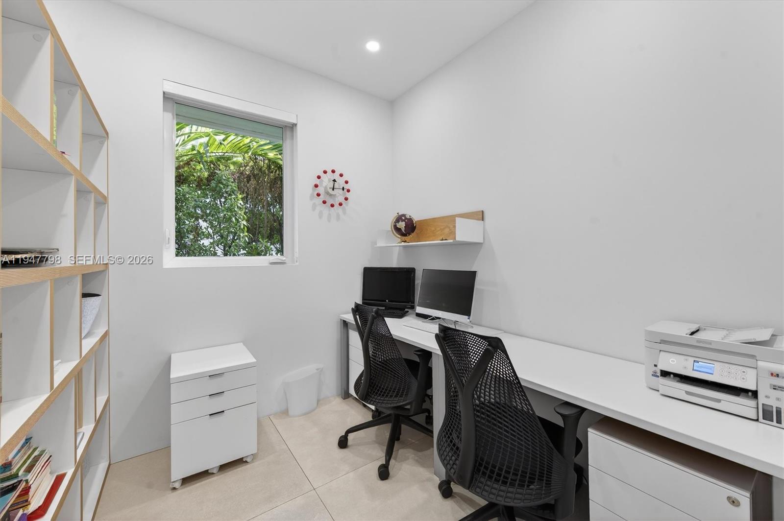 TROPICAL ISLE HOMES SUB 3 - Residential