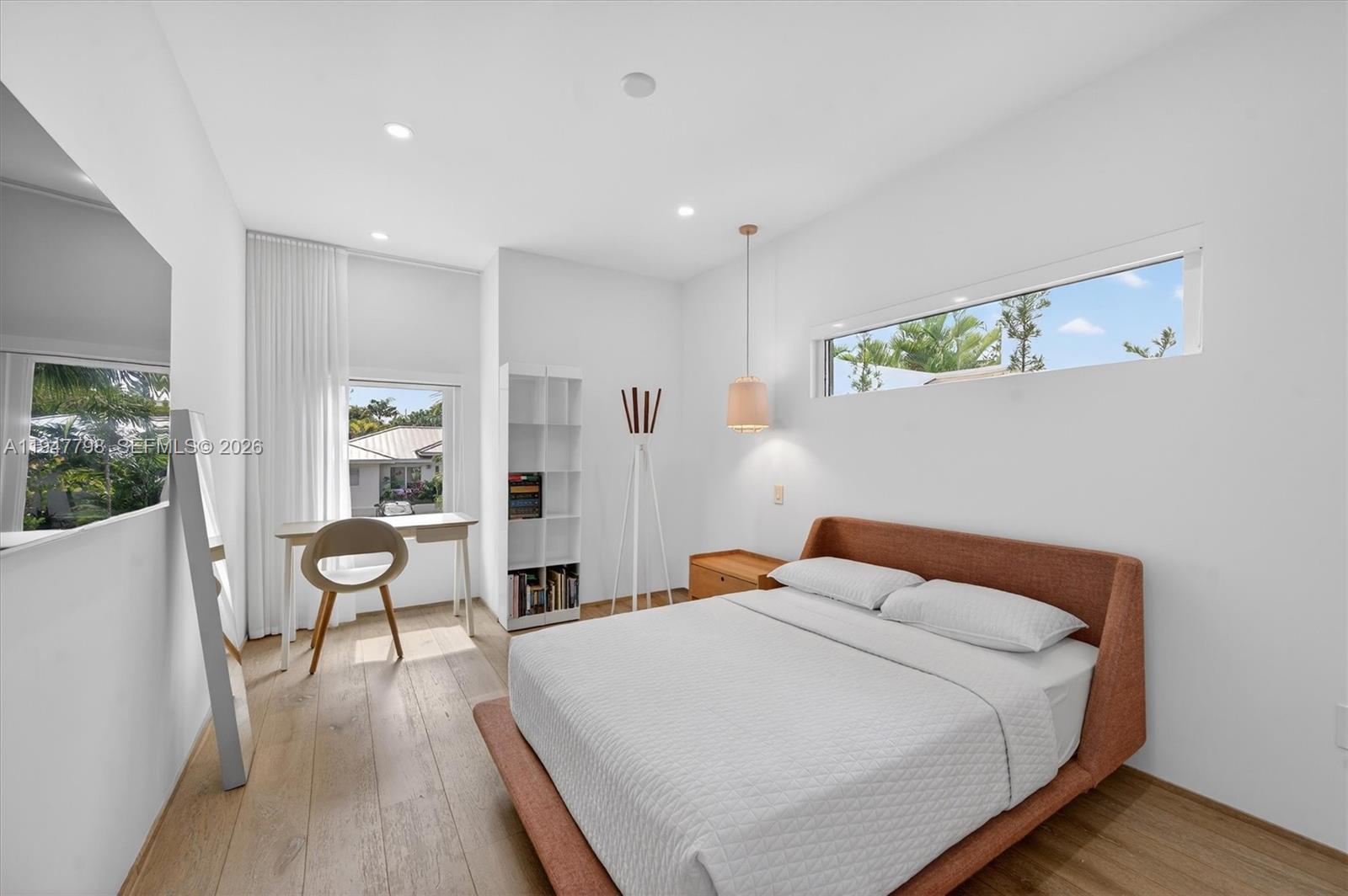 TROPICAL ISLE HOMES SUB 3 - Residential