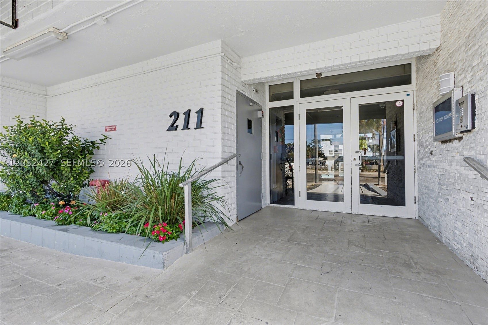 211 S Ocean Dr 205