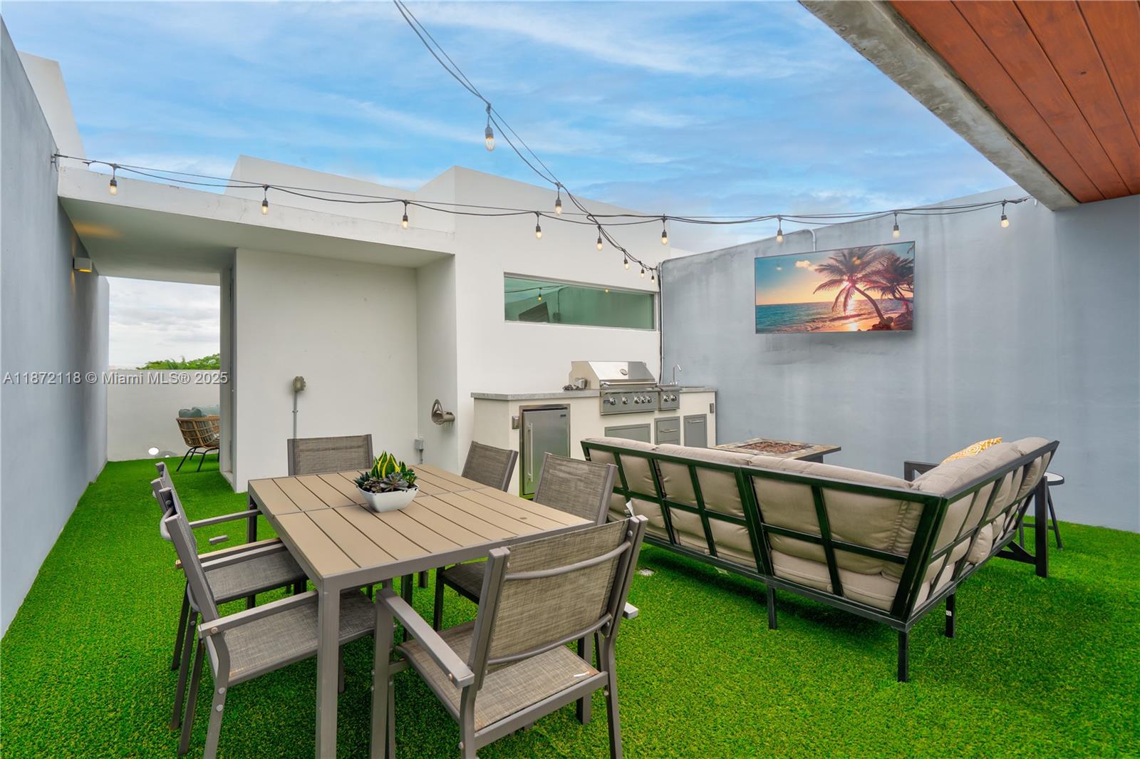 PENT HOMESTEAD - Residential