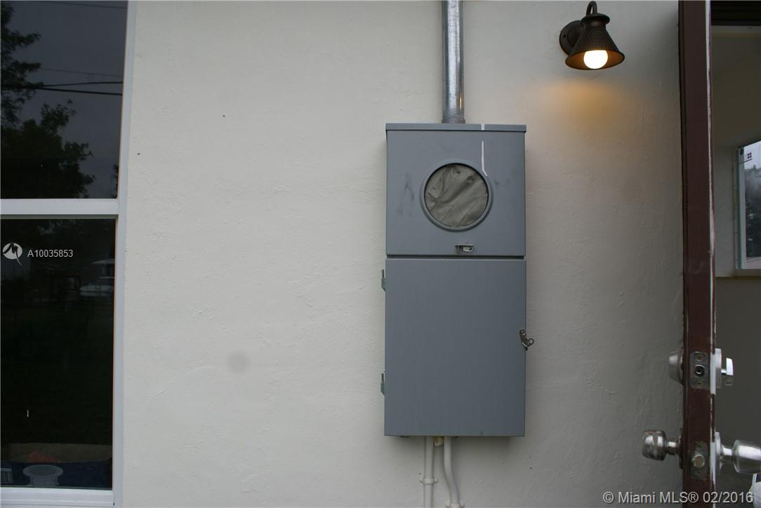 Pine Tree Park 1st Add - Residential