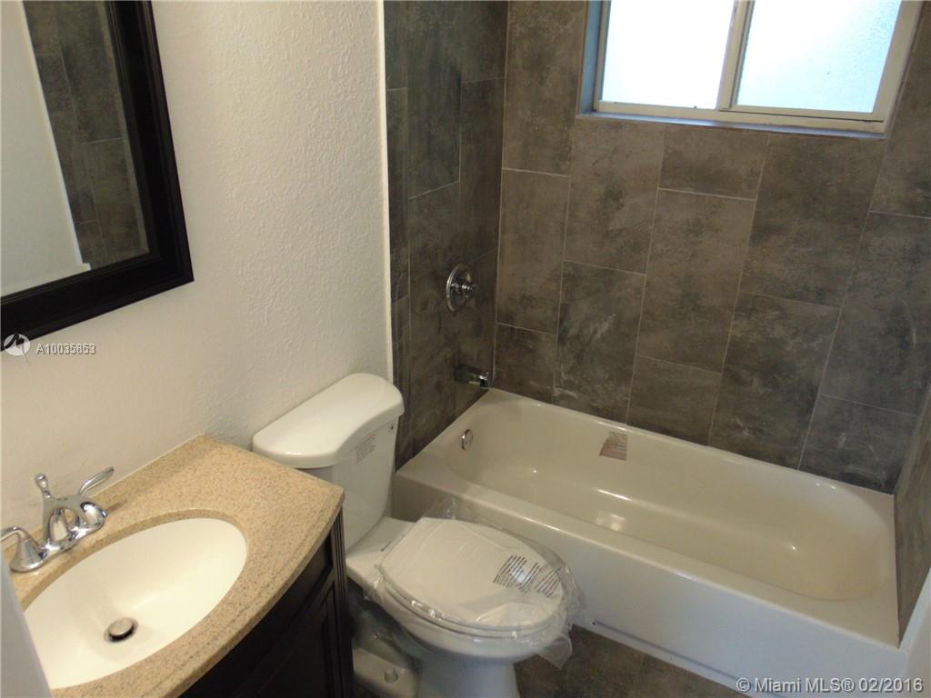 Pine Tree Park 1st Add - Residential