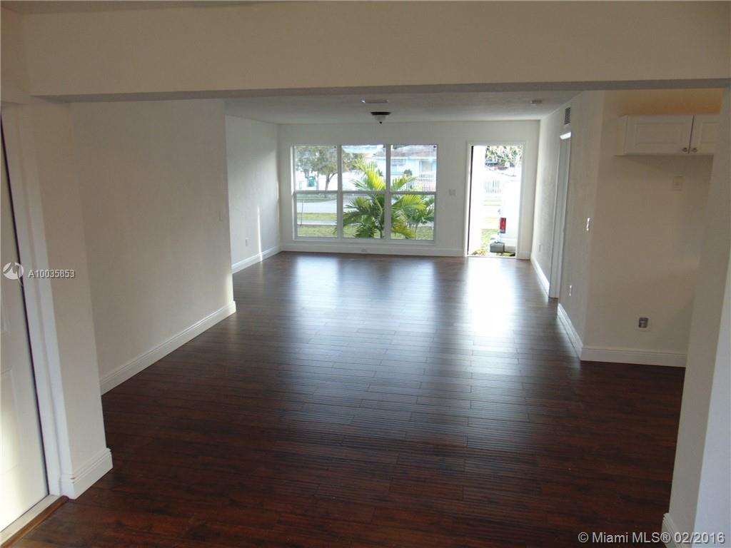 Pine Tree Park 1st Add - Residential