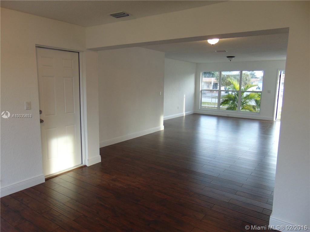 Pine Tree Park 1st Add - Residential