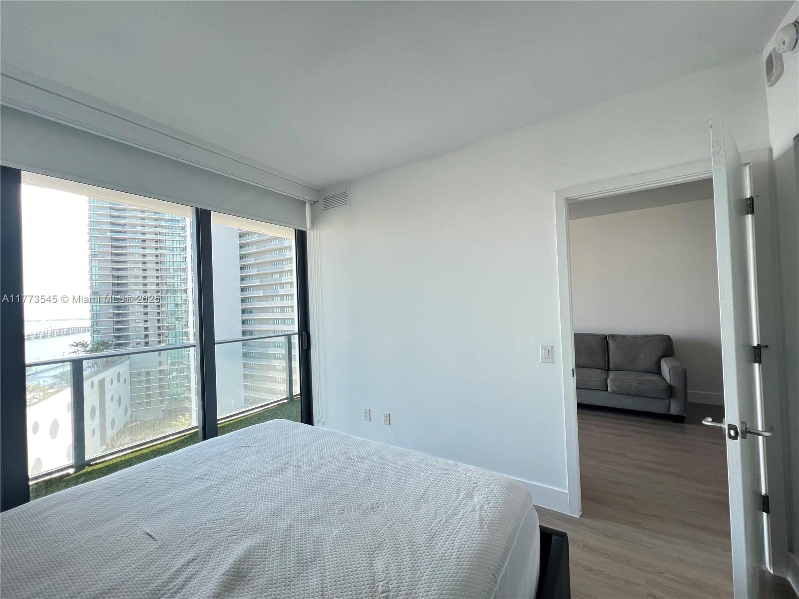 PARAISO BAYVIEWS CONDO - Residential