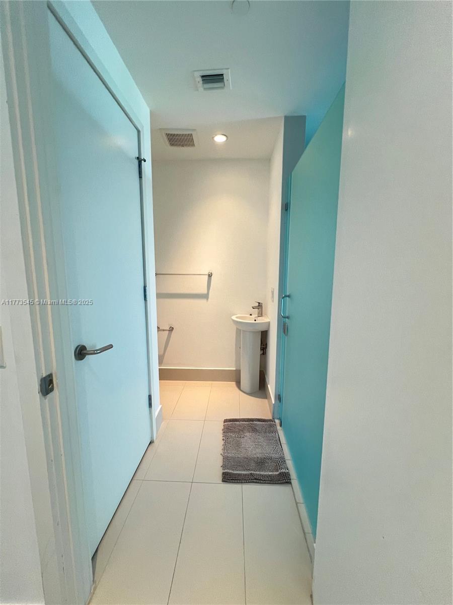 PARAISO BAYVIEWS CONDO - Residential