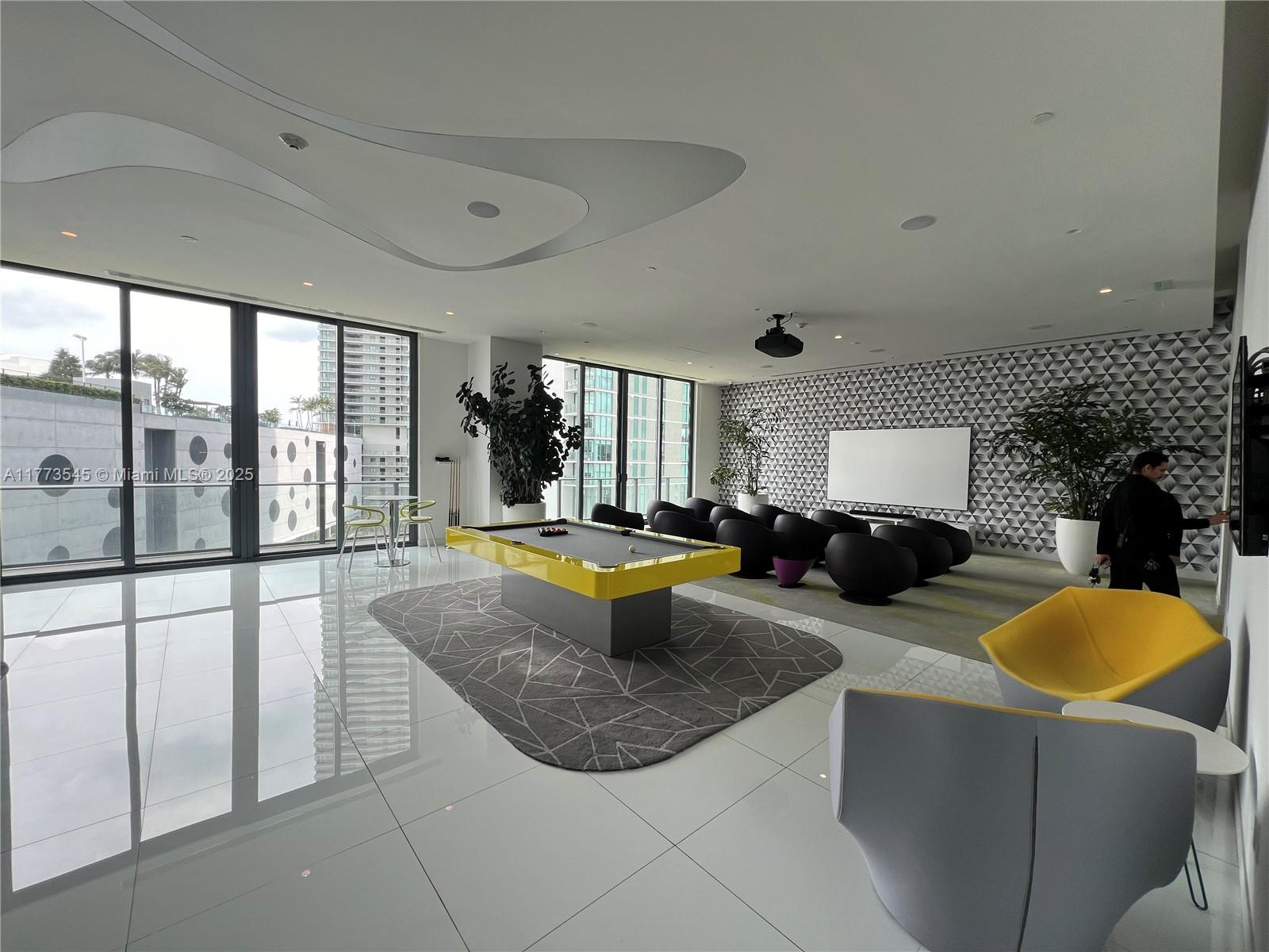 PARAISO BAYVIEWS CONDO - Residential