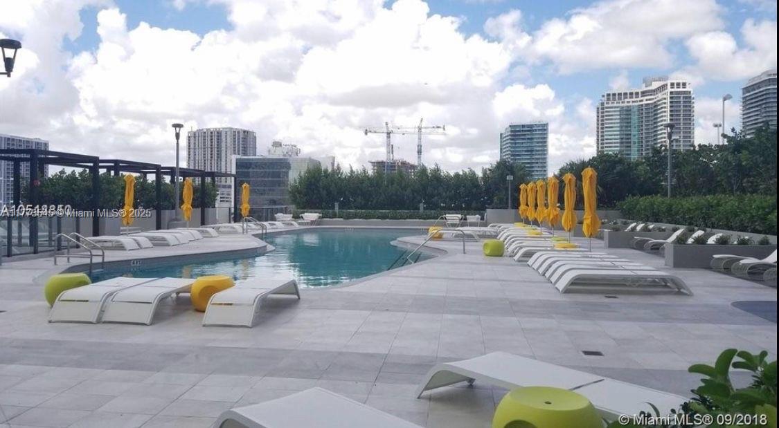 PARAISO BAYVIEWS CONDO - Residential