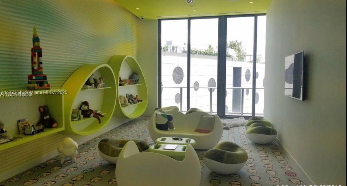 PARAISO BAYVIEWS CONDO - Residential