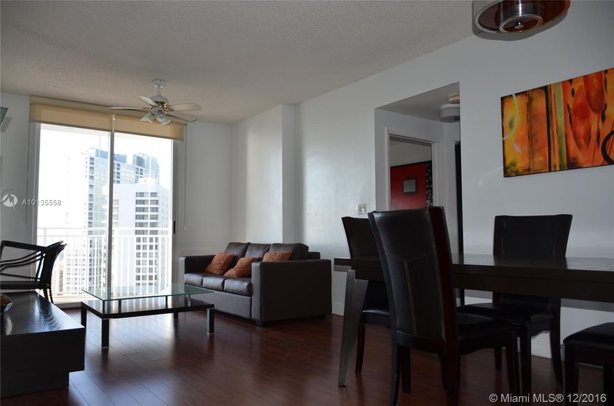 Spectacular, direct bay views and great location!!! 2/2 luxurious apartment in Fortune House with great views from balcony. Great building with pool, BBQ, gym, concierge, clubroom, lobby and roofed parking space. Tile floors, great kitchen with granite countertops and more, easy to show