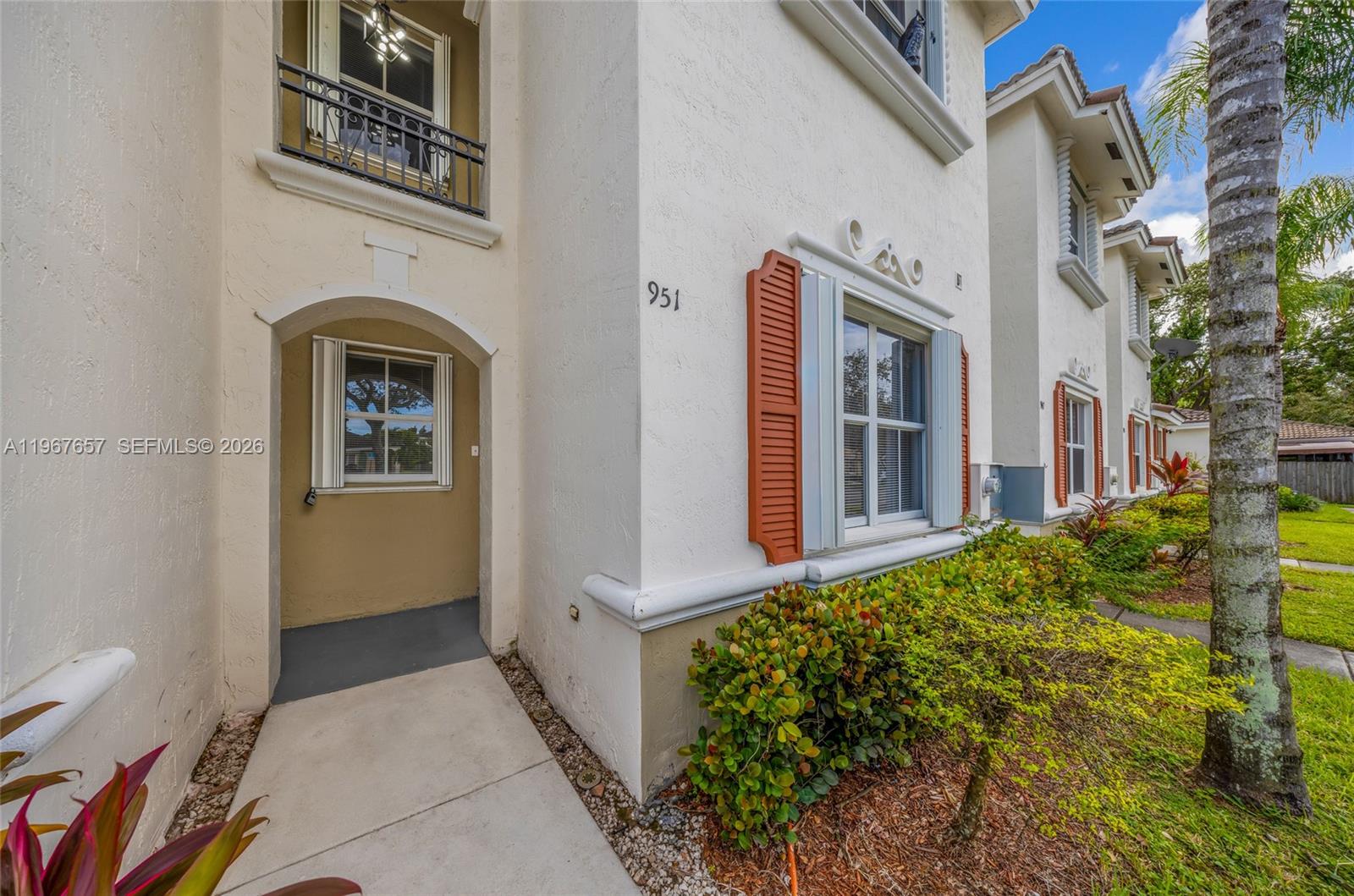 MARBELLA BAY - Residential