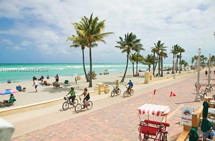 HOLLYWOOD BEACH - Residential Lease