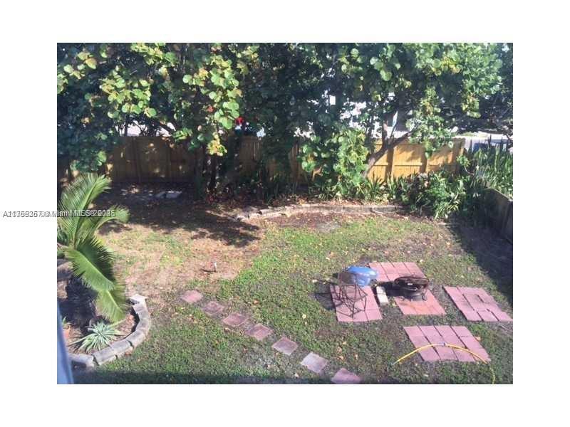 HOLLYWOOD BEACH - Residential Lease