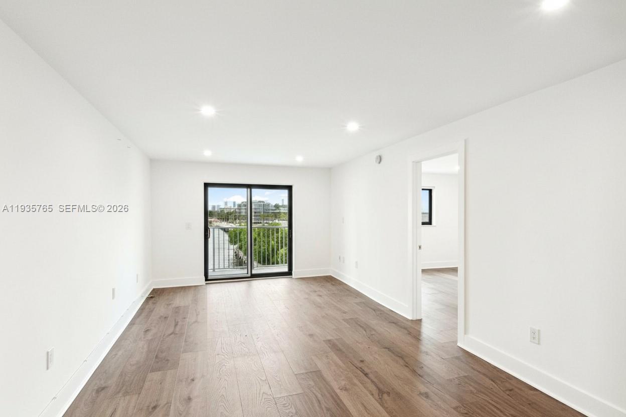 ARCADIA CONDO - Residential