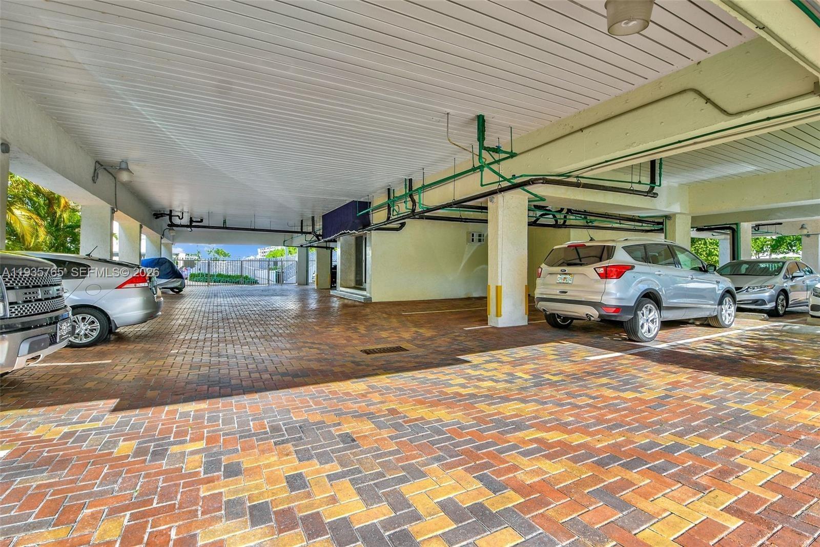 ARCADIA CONDO - Residential