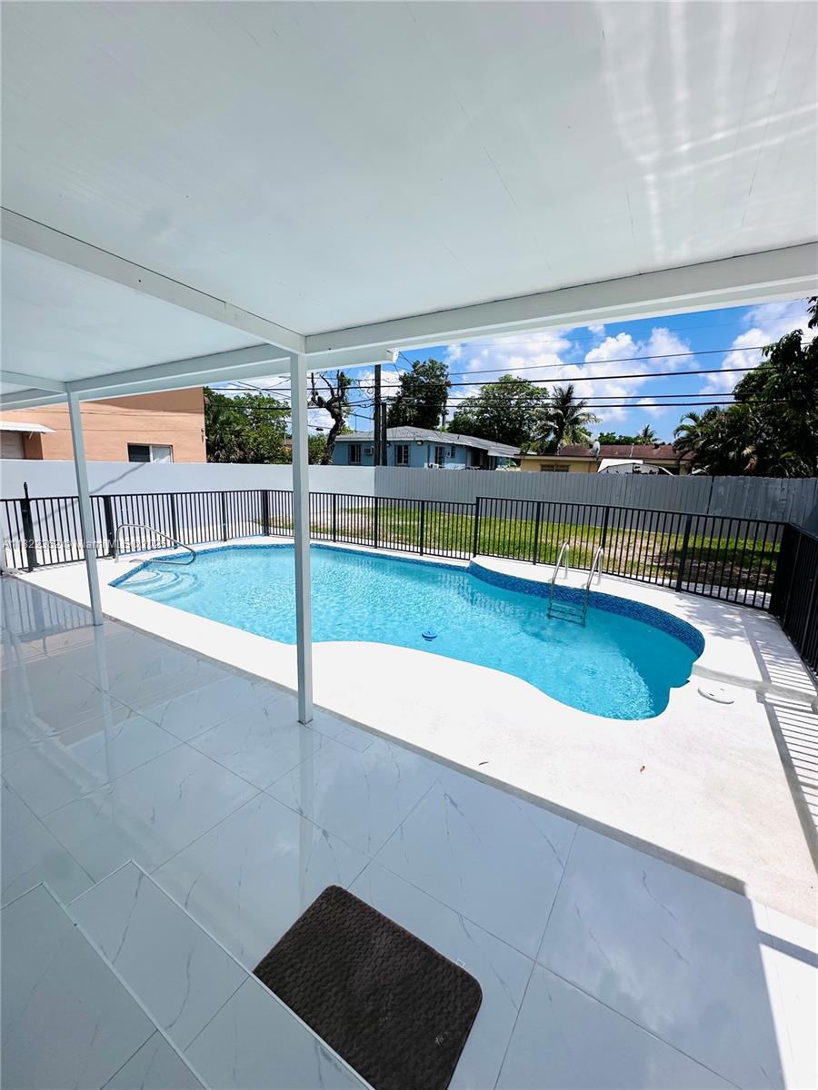 TOWN OF HIALEAH 1 ADDN AM - Residential