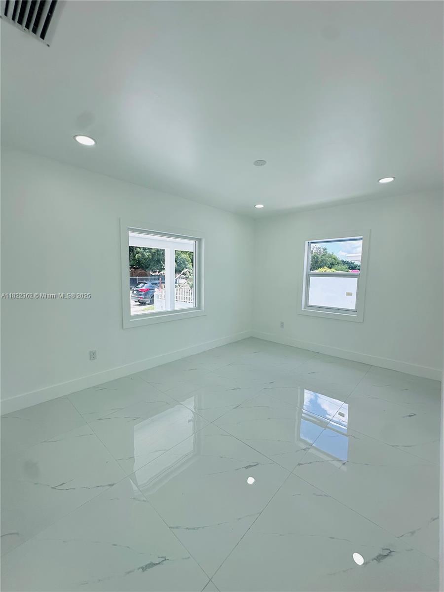 TOWN OF HIALEAH 1 ADDN AM - Residential