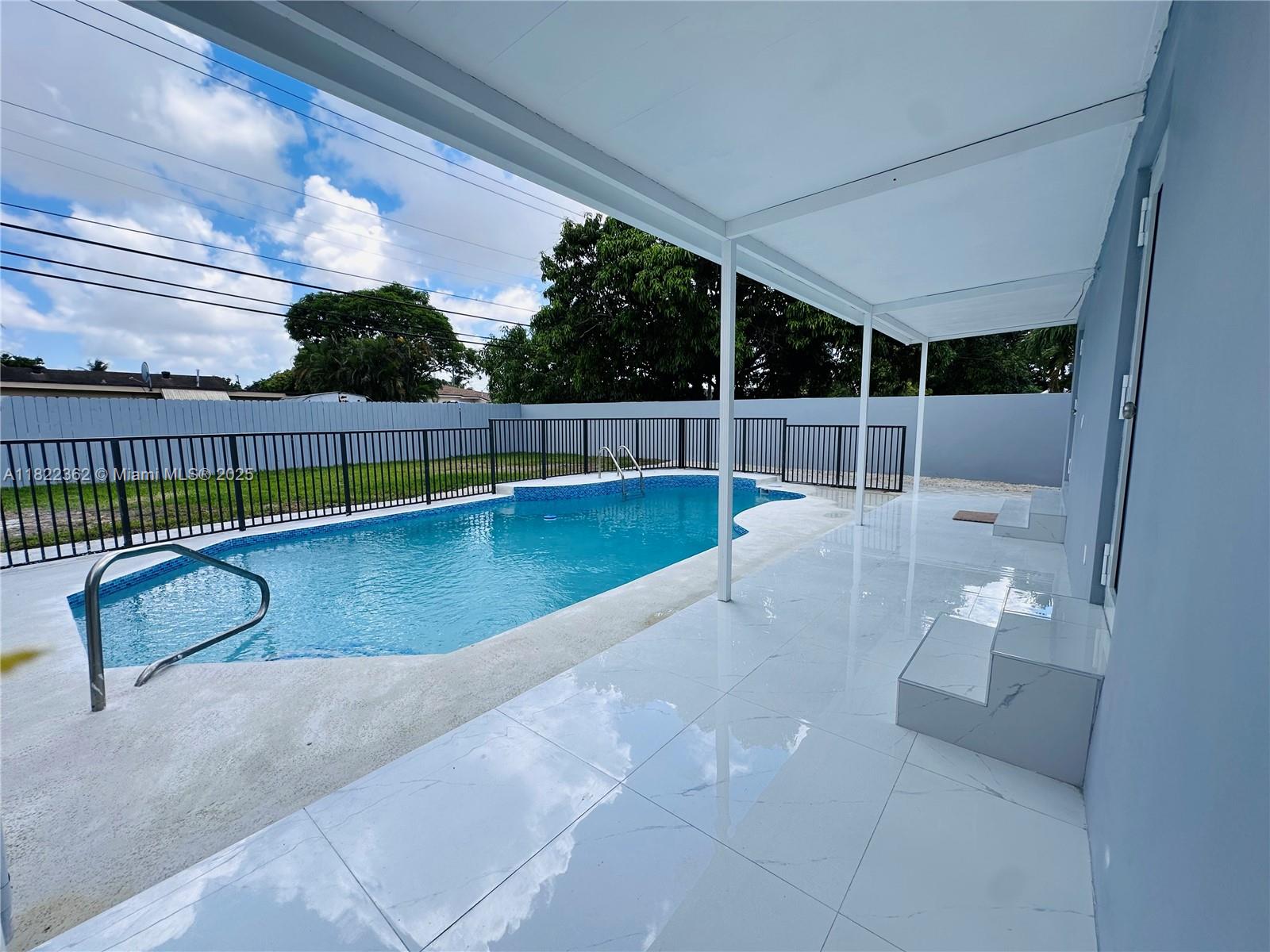 TOWN OF HIALEAH 1 ADDN AM - Residential
