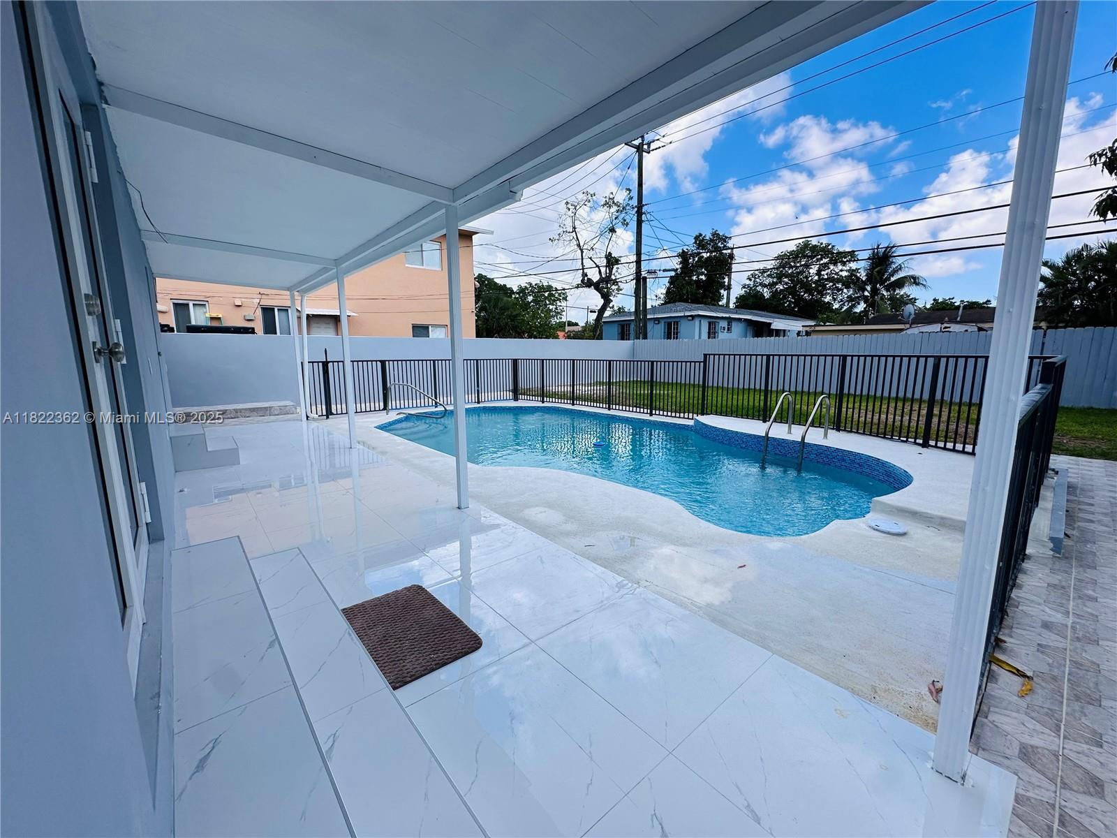 TOWN OF HIALEAH 1 ADDN AM - Residential